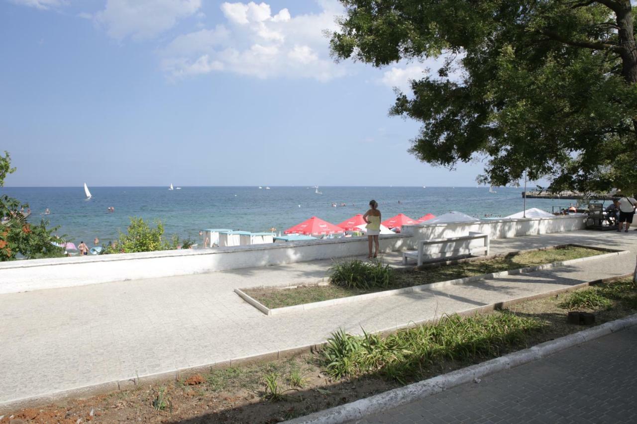 Номер С Видом На Море В Отраде Odessa Eksteriør billede